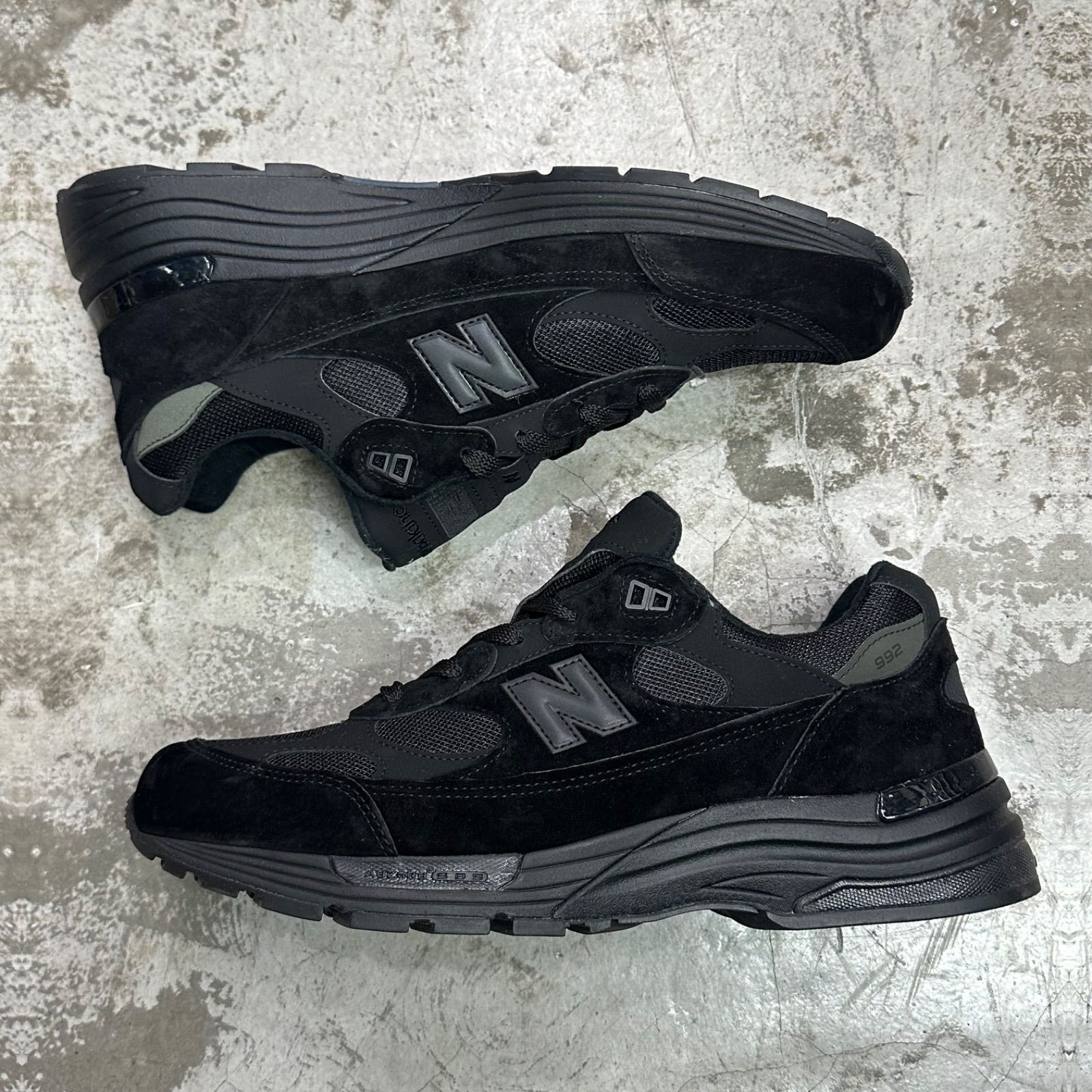 New Balance 992 ea 黒 トリプルブラック 26cm ニューバランス 992 トリプルブラック メンズ - M992EA - JP