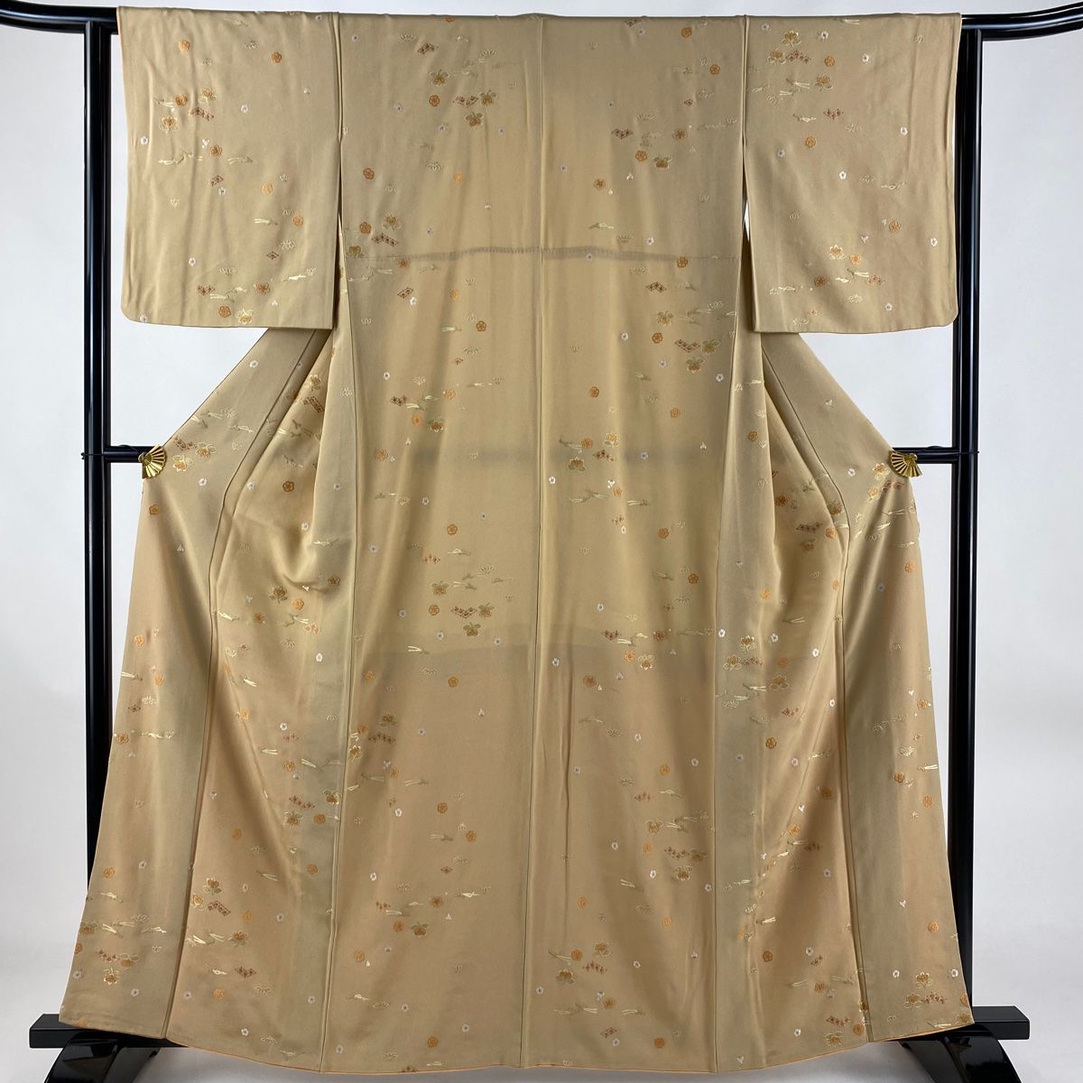 小紋 身丈160cm 裄丈62.5cm S 袷 草花 松竹梅 刺繍 薄茶色 正絹 美品  