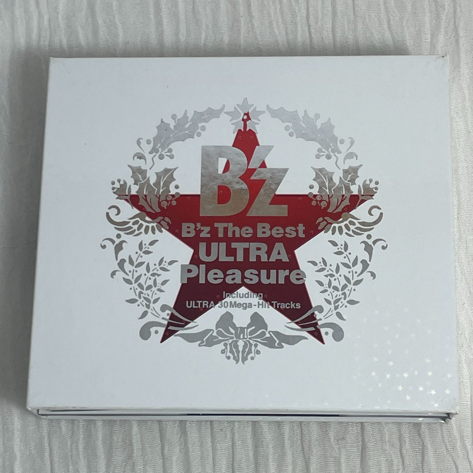 B'z The Best ULTRA Pleasure(クリスマス仕様)|中古品 - メルカリ