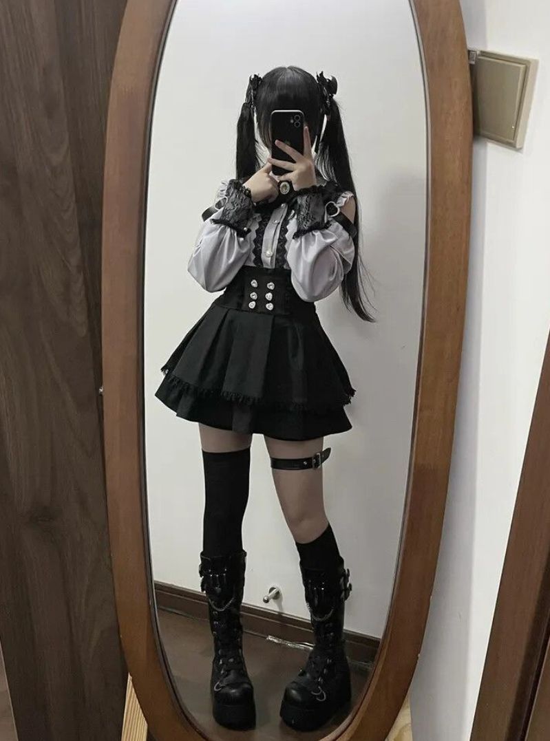 ダークメイク系少女スタイル
