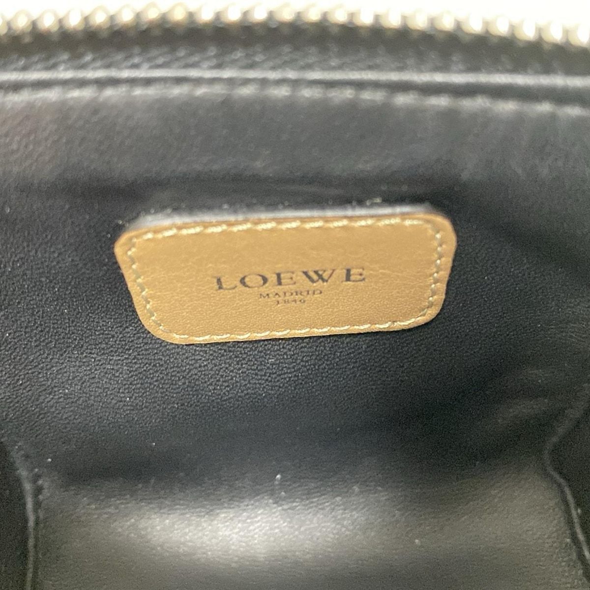 ロエベ