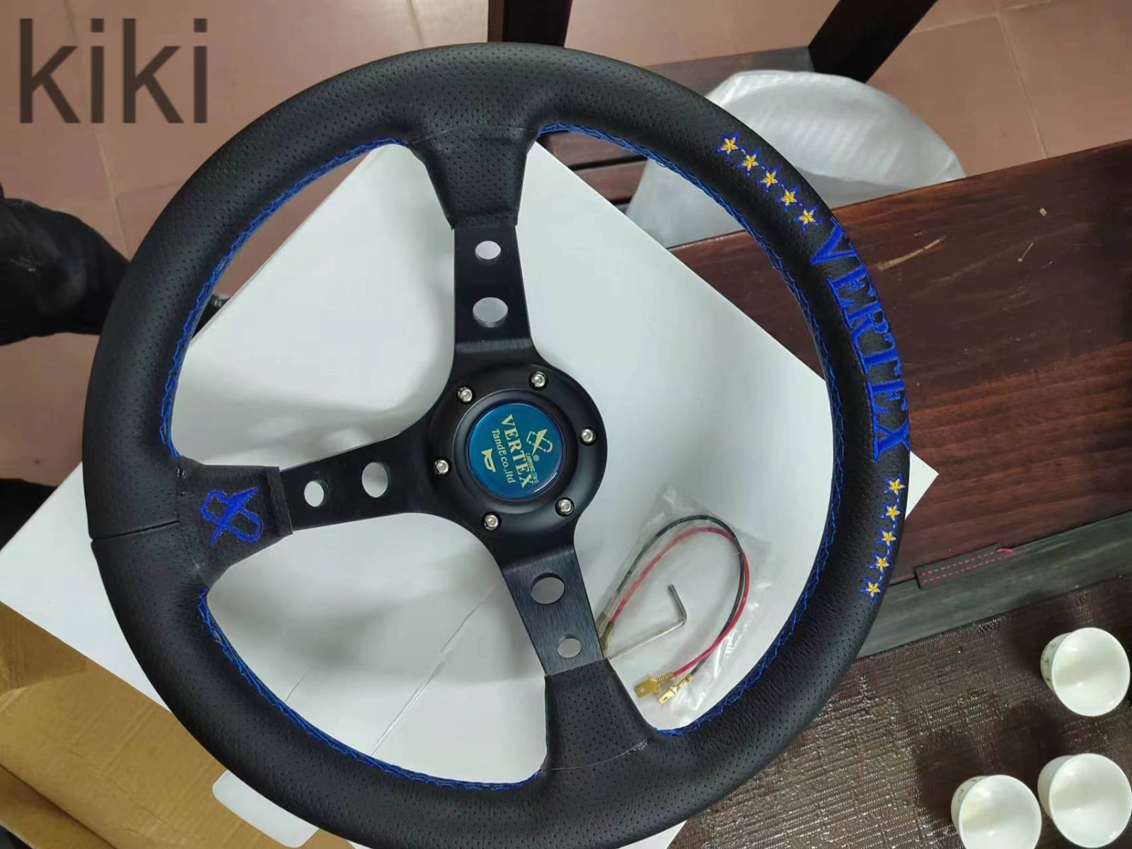 Vertex ステアリング ハンドル本体 刺? 十の星 レザー 13インチ 325MM ゲーム用 レース race カスタム 車 競技 ブルー