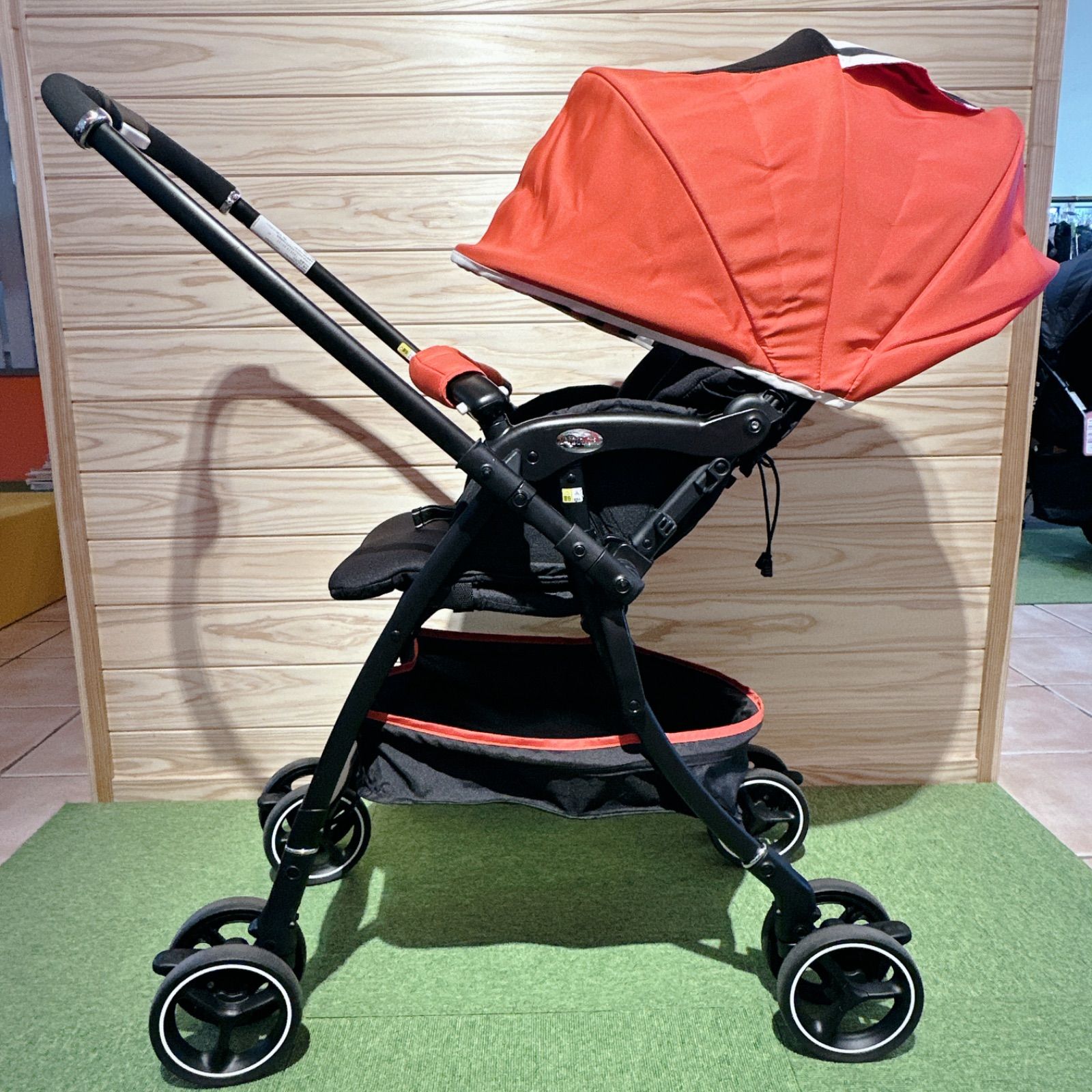 美品☆Aprica アップリカ ラクーナエアーAB 両対面 オート4キャス 説明 美品☆Aprica アップリカ ラクーナエアーAB 両対面 オート4キャス 説明