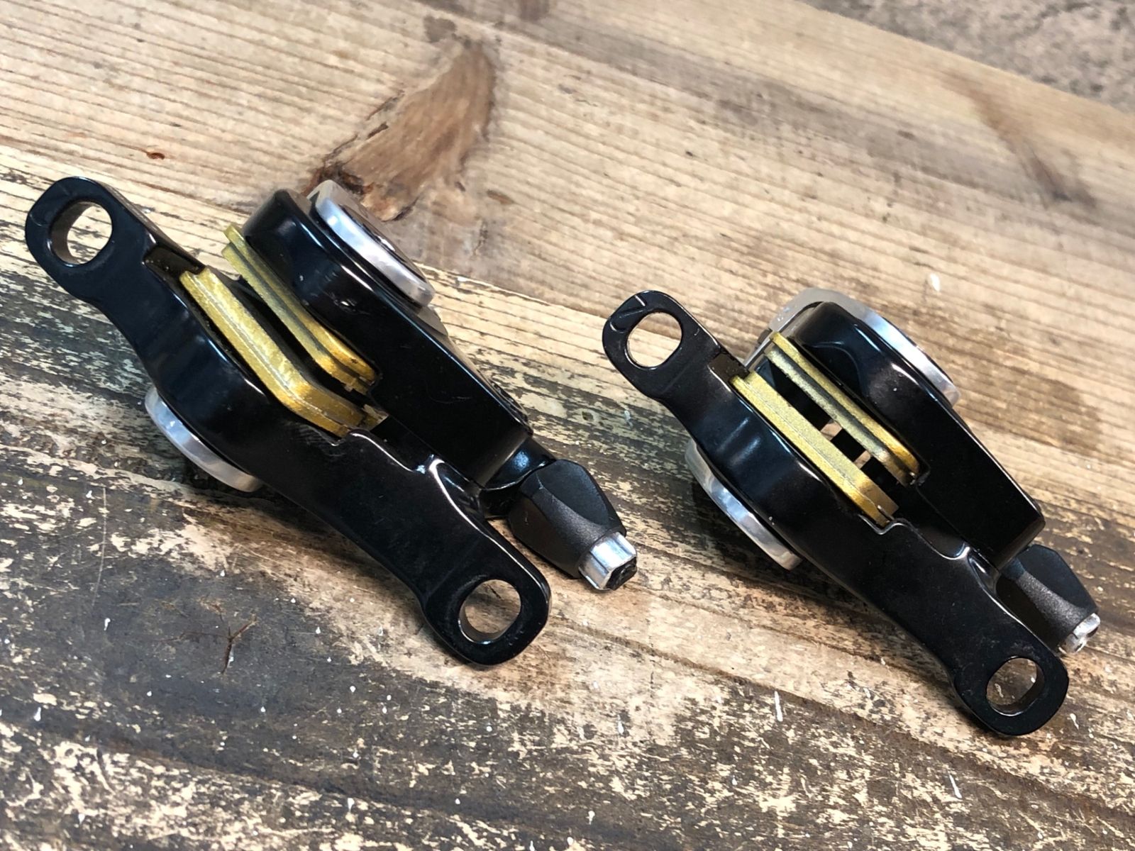 SHIMANO 「シマノ」 DEORE XT BR/BL-M8000 ディスクブレーキセット