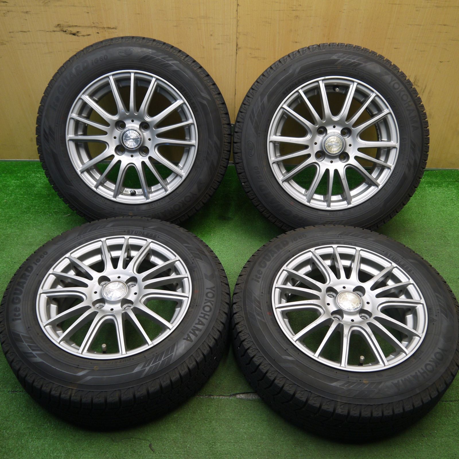バリ溝！23年！ほぼ10分☆スタッドレス 165/70R14 ヨコハマ