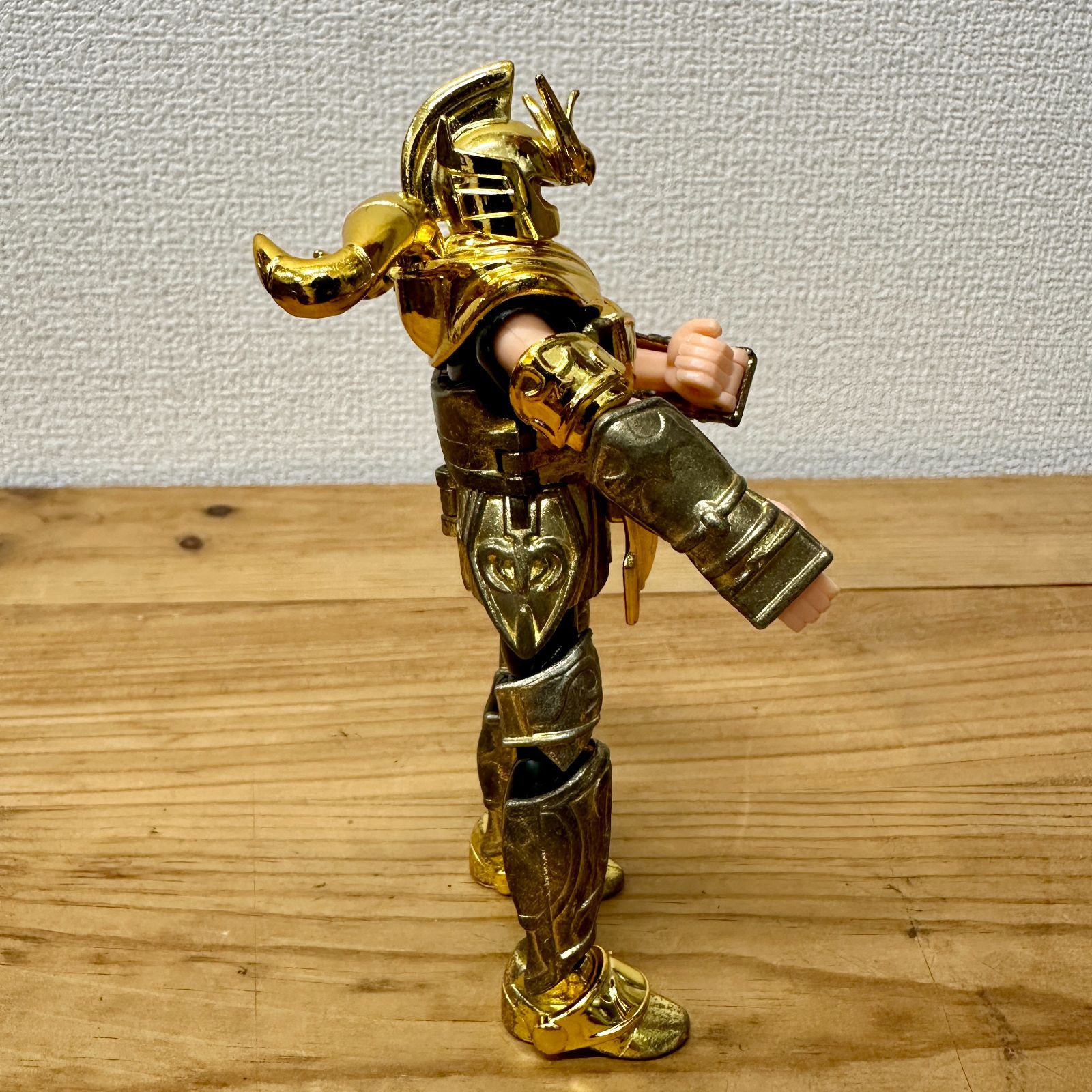 レア】聖闘士星矢 聖衣大系 アリエスクロス ムゥ 当時物 - メルカリ