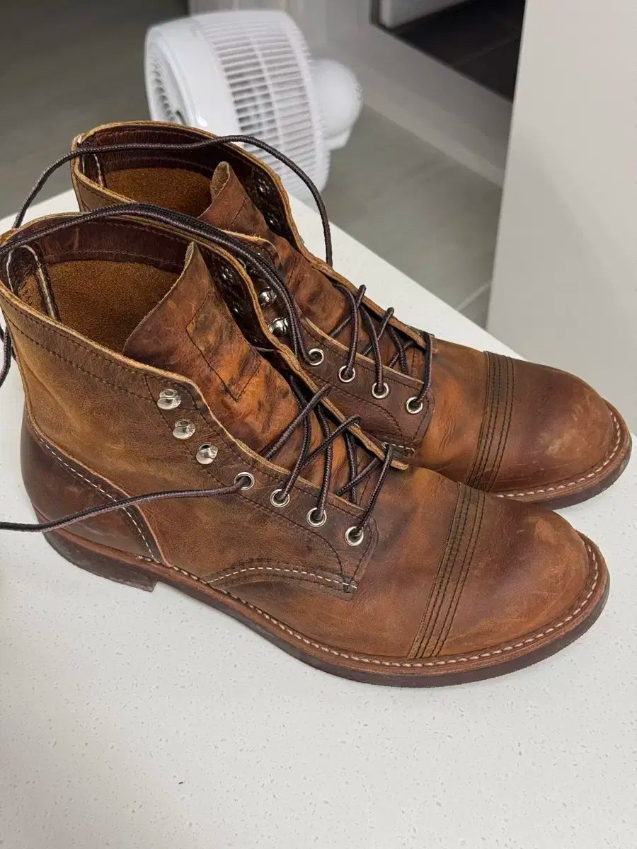 RED WING
