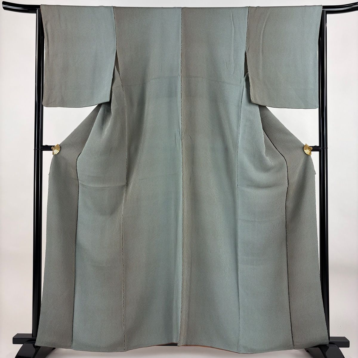 小紋 身丈161cm 裄丈64cm M 袷 よろけ縞 縮緬 灰緑 正絹 名品