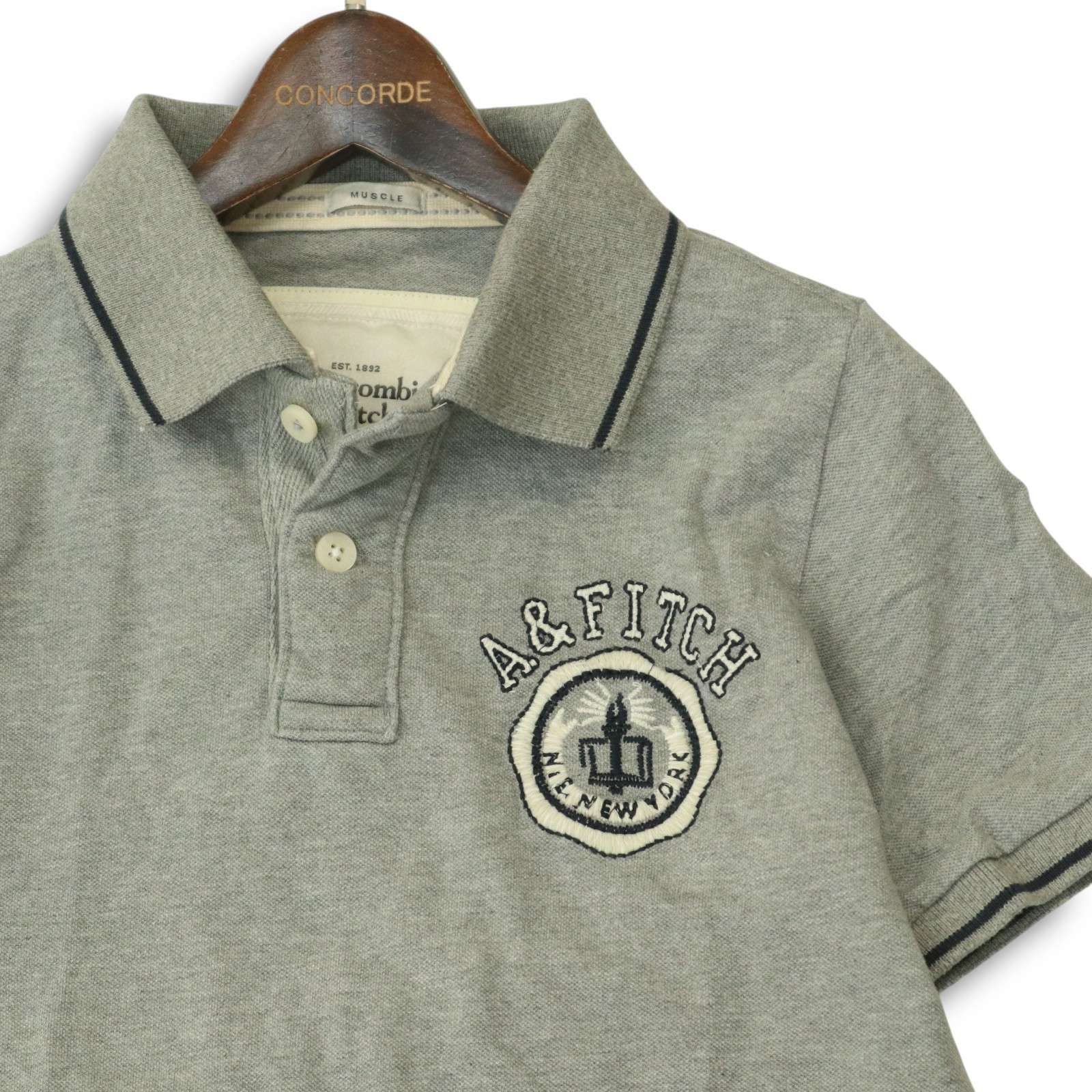 新品アバクロンビー&フィッチ　しっかりした生地感ビンテージ感たっぷりなポロシャツ 新品 未使用】 Abercrombie&Fitch アバクロンビー＆フィッチ