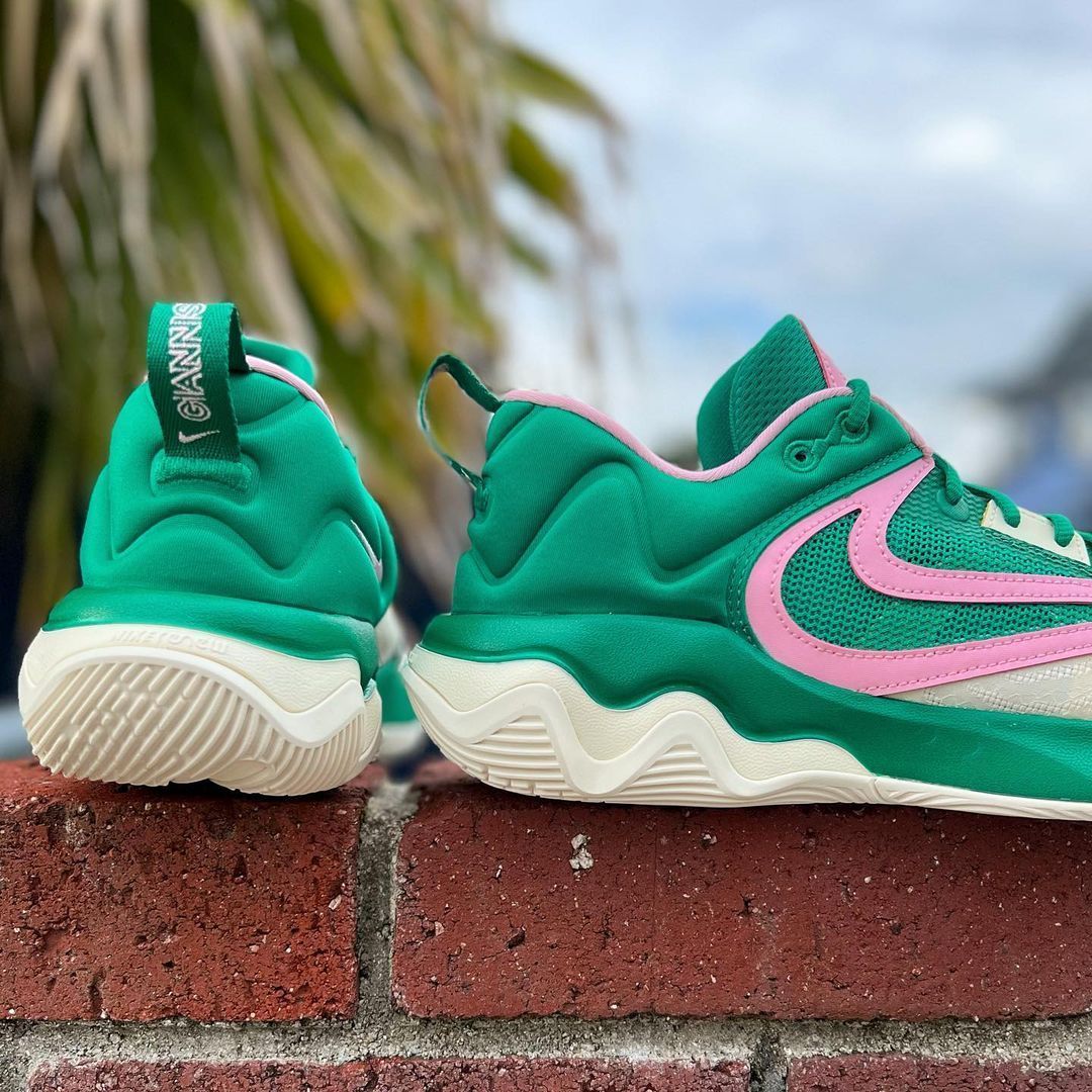 新品！ナイキ ヤニスイモータリティ3 オールスター NIKE Amazon | [ナイキ] ヤニス イモータリティ 3 EP GIANNIS