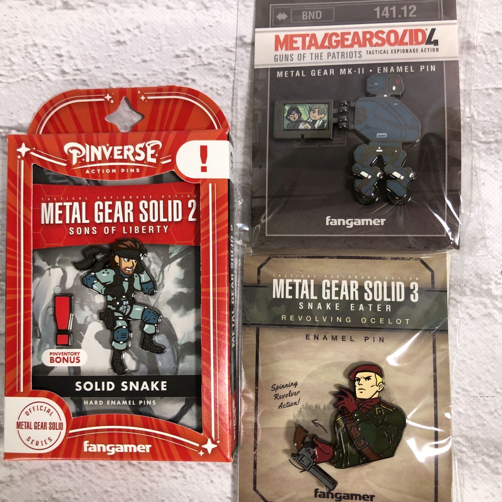 メタルギアソリッド ピンバッジ METAL GEAR SOLID フォックスハウンドピンバッジ（シリアルナンバー
