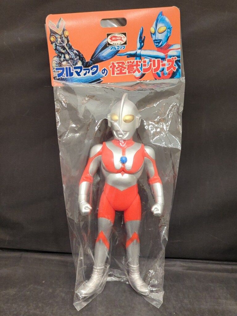 ブルマァクの怪獣シリーズ ウルトラマン50 （シルバー） ソフビ 【全1種】 ブルマァクの怪獣シリーズ ウルトラマン50 （シルバー） ソフビ
