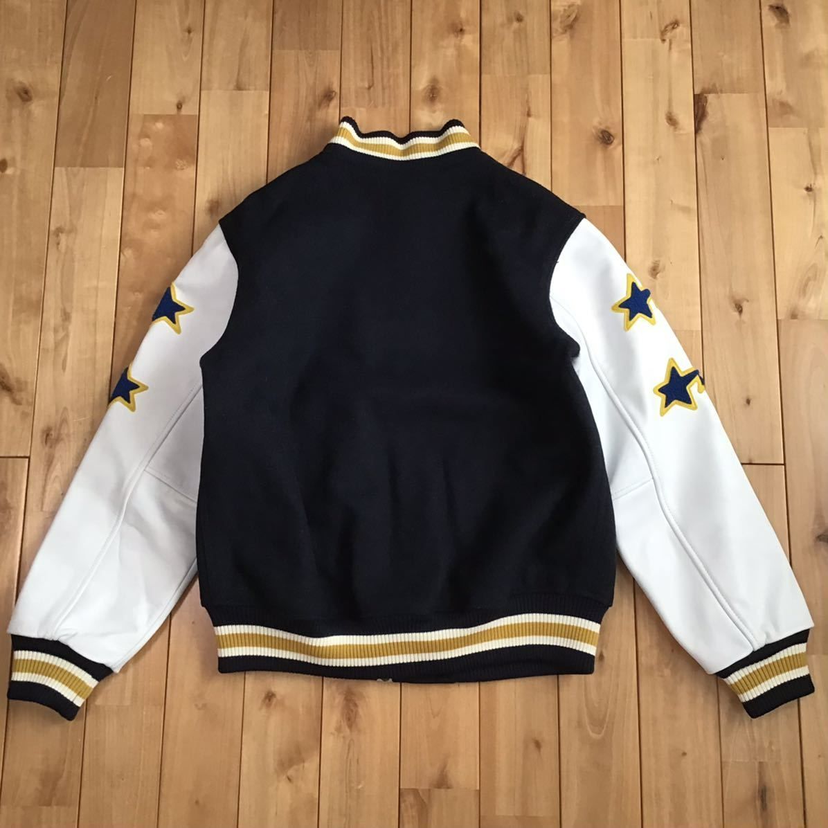 袖レザー BAPE STA LOGO スタジャン Mサイズ ネイビー a bathing ape leather varsity jacket エイプ  ベイプ アベイシングエイプ - メルカリ