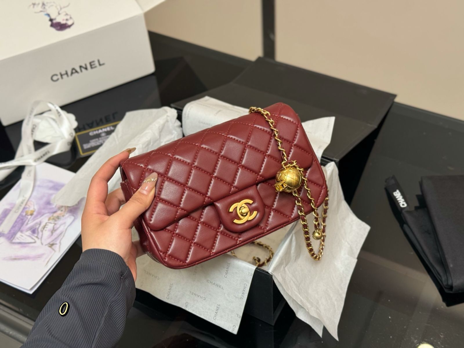 今日特価】Chanel Gold Ball Square Flap Bag ゴールドボール