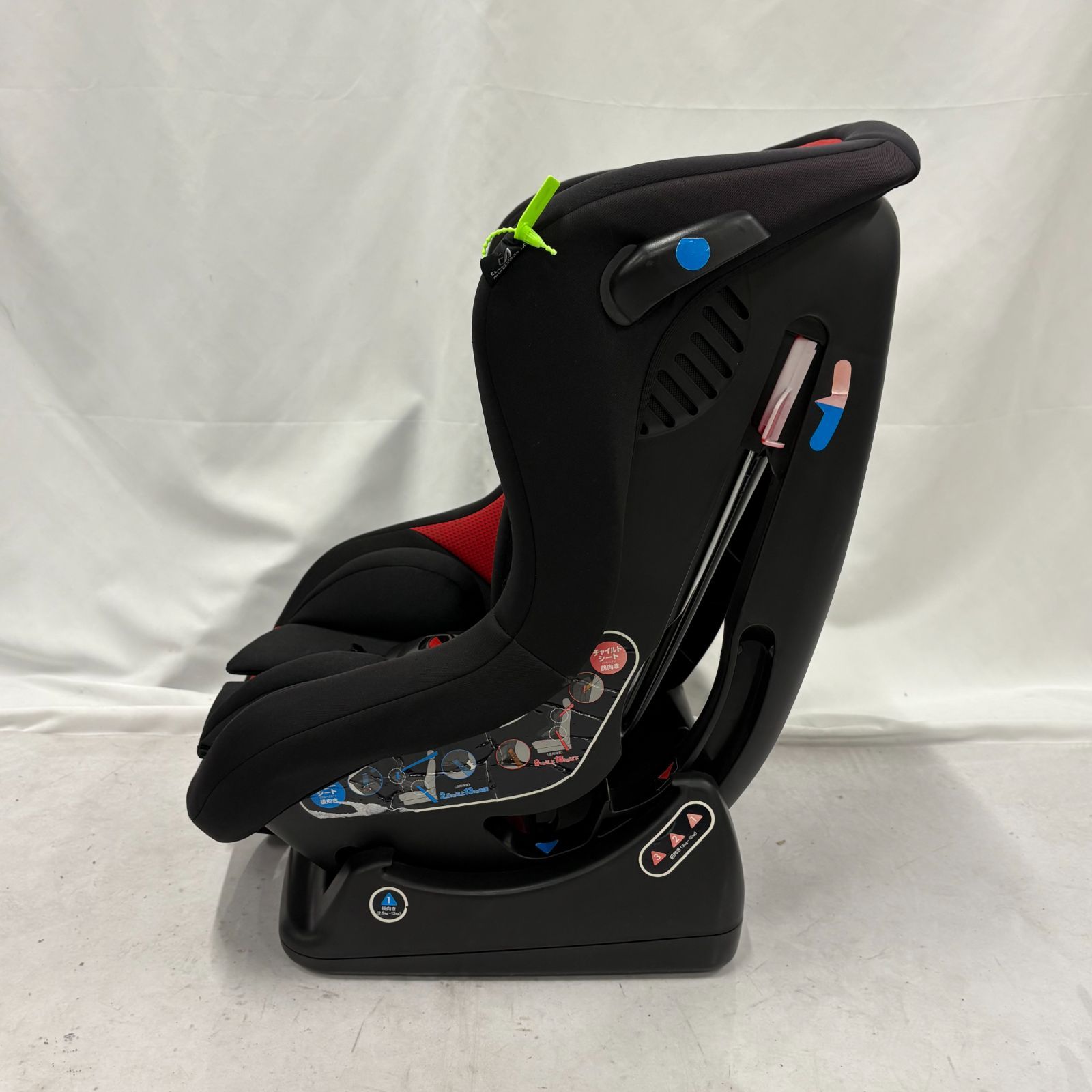 美品 マムズキャリーMC レジェ チャイルドシート LB−363 レッド マムズキャリーMC レジェ チャイルドシート LB−363 レッド