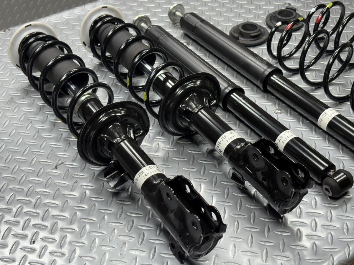 送料無料 JF5|JF6 ホンダ N-BOX 純正 サスキット 品番51610-32R-J010-M1|51620-32R-J010-M1|52610-32R-J010-M1 ショック 25050061