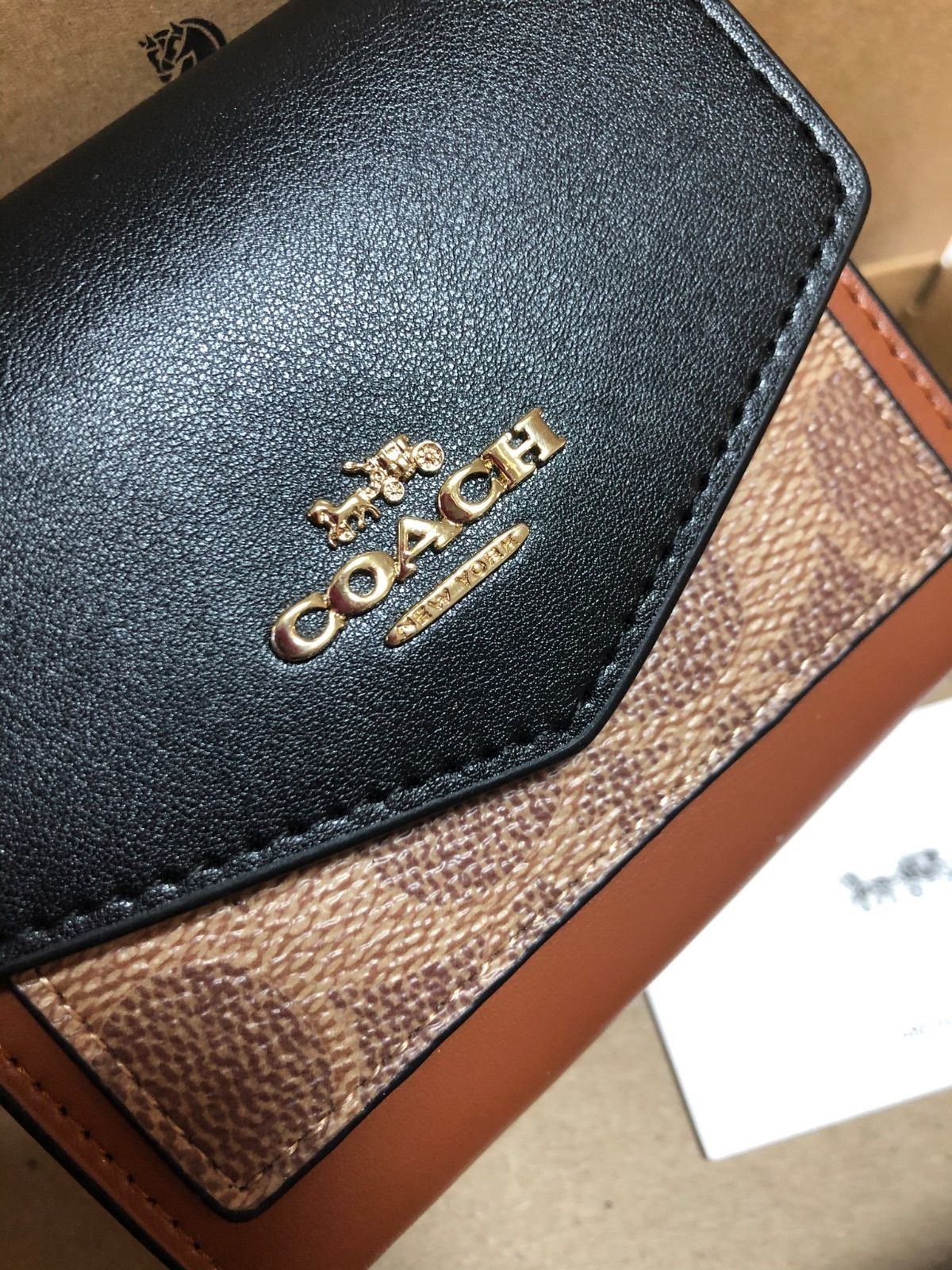 新品/未使用COACH コーチ 三つ折り財布カラーブロック