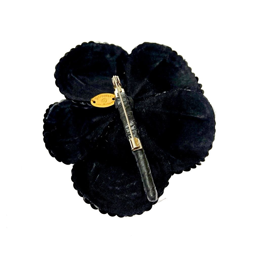 CHANEL シャネル コサージュ ブローチ スパンコール カメリア ブラック 中古】【箱付き】 CHANEL シャネル スパンコール カメリア