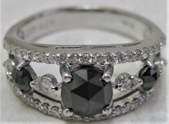 K18WG18金ホワイトゴールド ブラックダイヤ0.75ct ダイヤ1.02ct | sgh