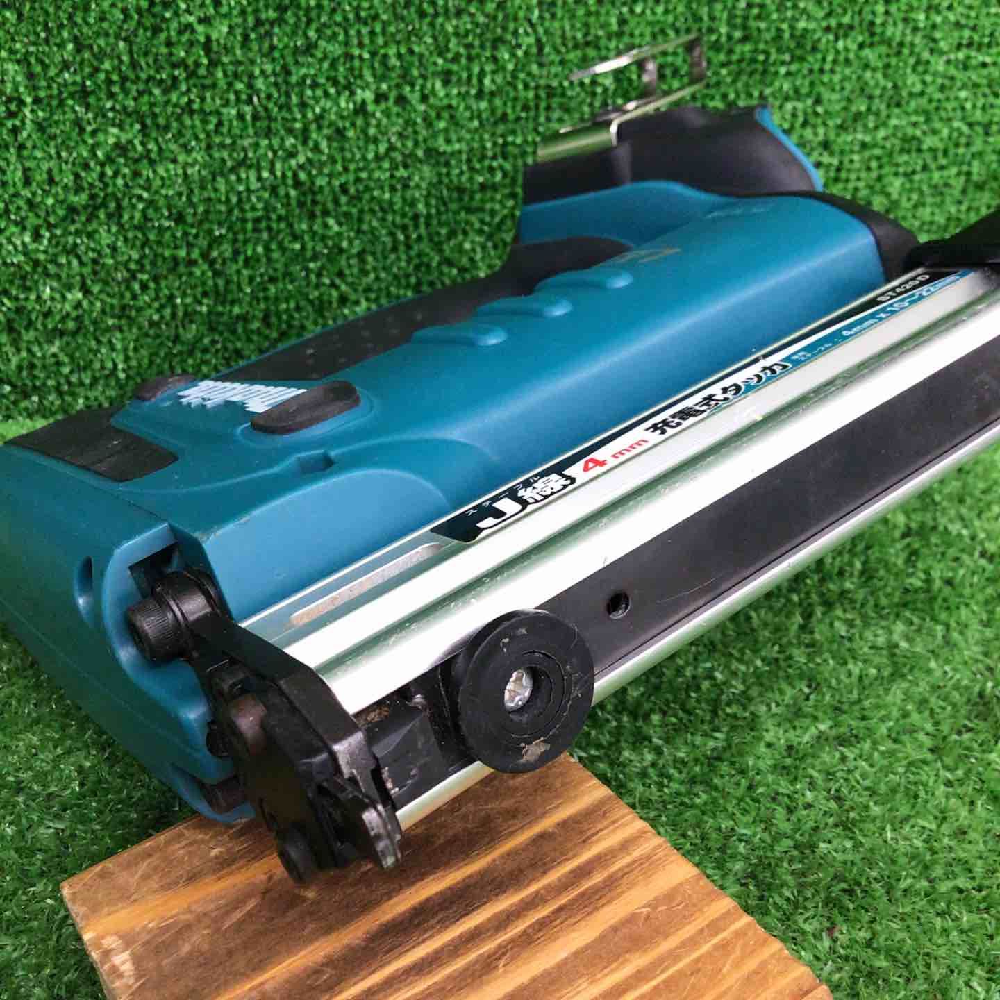 中古品】 マキタ/makita コードレスタッカー ST420DZ 【鴻巣店