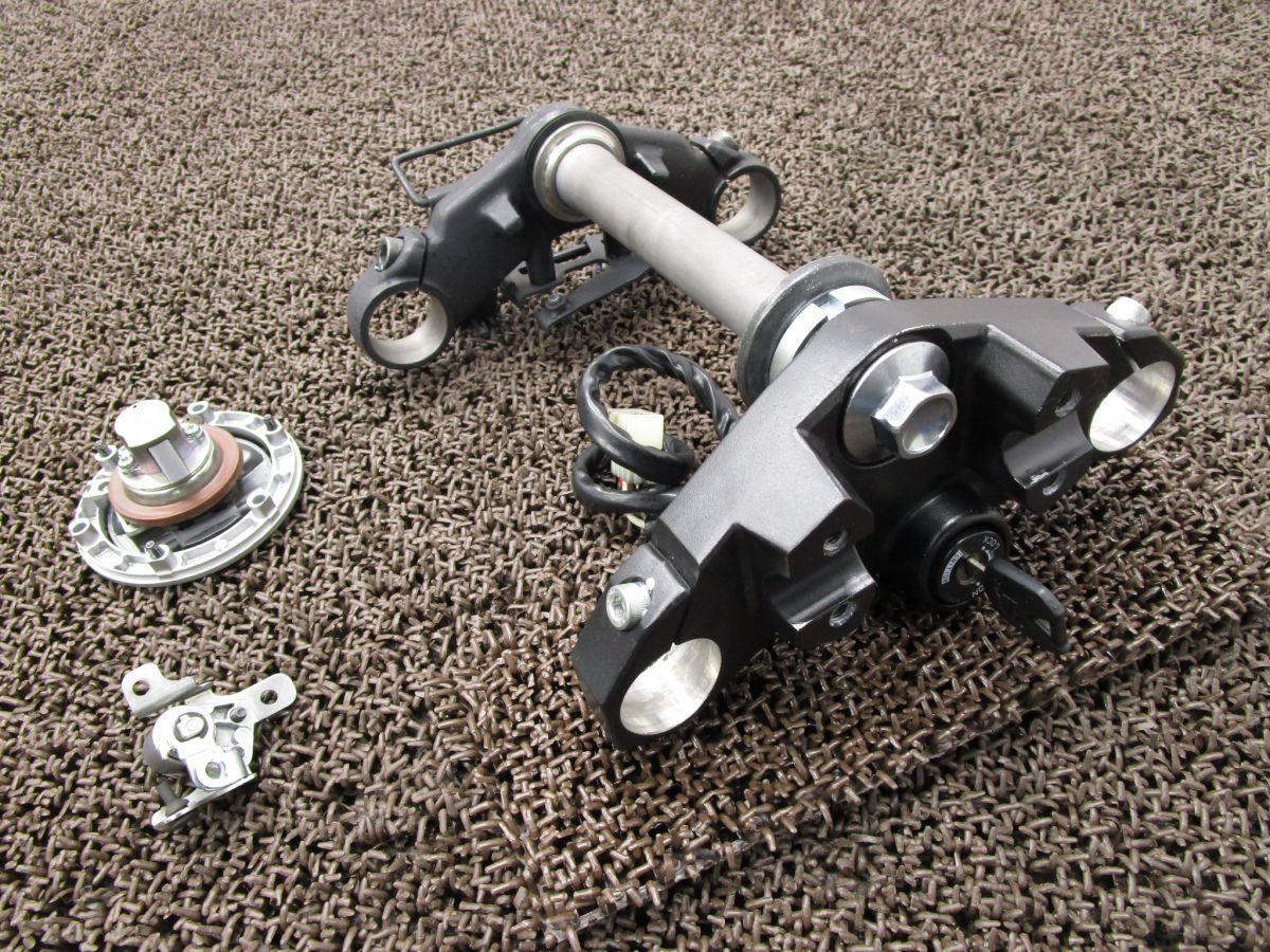 Z250 トップブリッジ ステム メインキーセット A6842 ER250C カワサキ EX250LE 動画有 FI インジェクション