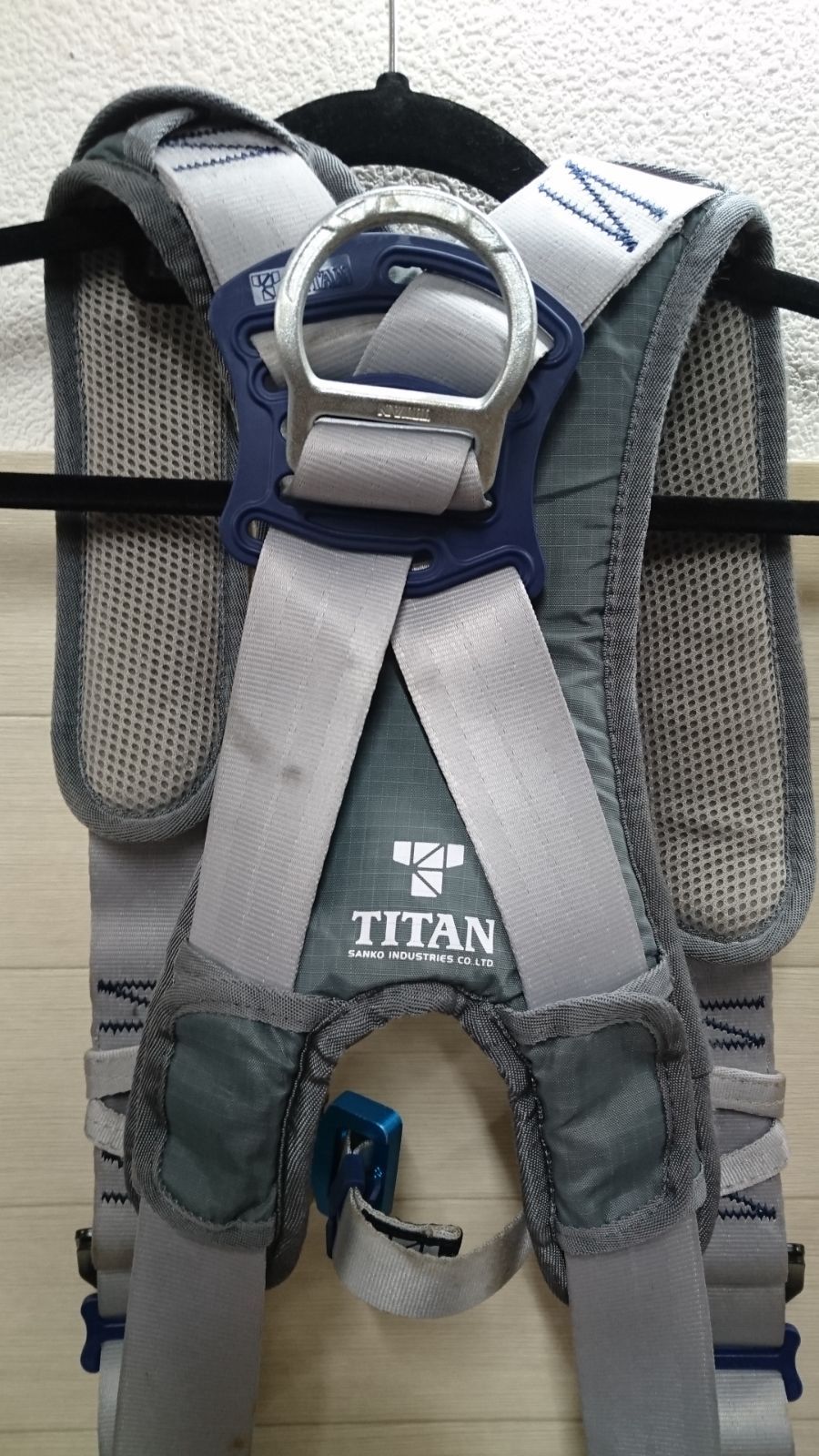 TITAN タイタン フル ハーネス X型 Mサイズ シルバー - メルカリ