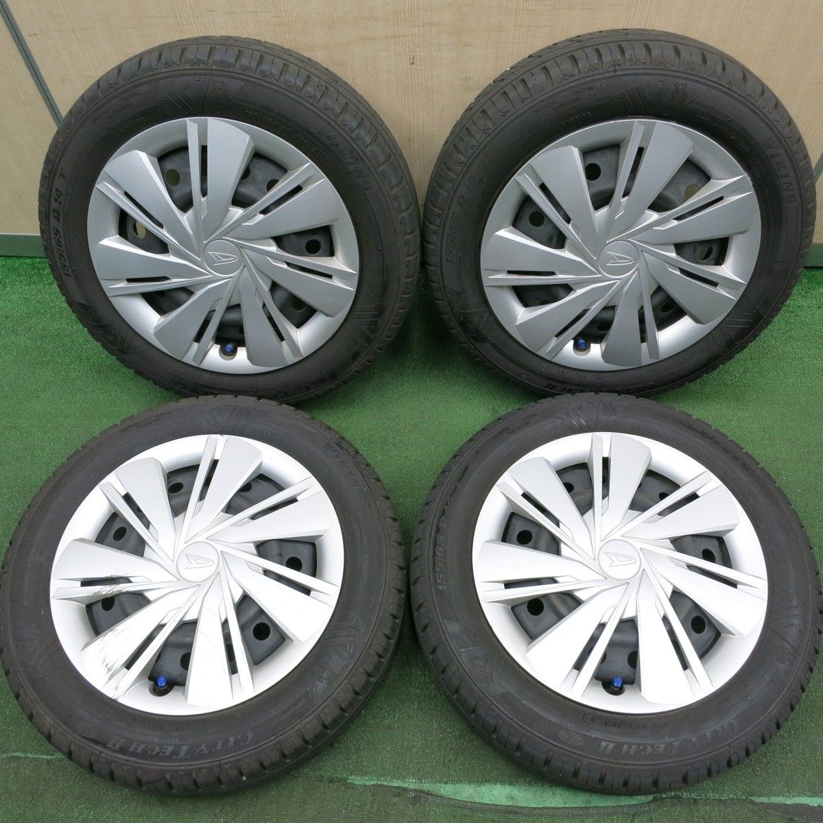 タイヤ・ホイール kuro 楽天市場】新品 タイヤホイールセット 4本価格 15インチ プロ