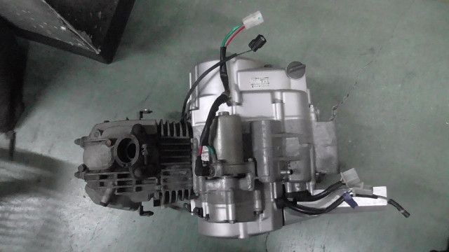 カブ50 プロ AA04-3026xxx の エンジン セル動作音 1758761949 BRIGHTFACE_UK