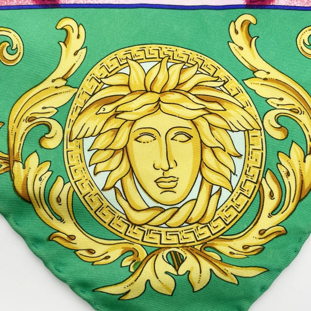 VERSACE スカーフ 87cm×85cm メドゥーサ バロッコ柄