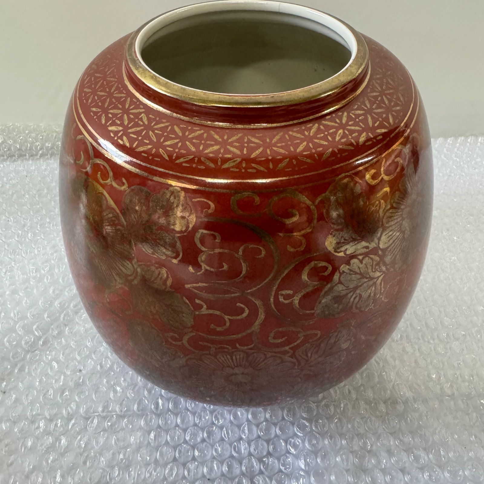 九谷焼 泰久作 花瓶 永楽 赤絵 金彩 唐草文 花器 花入 壺 伝統工芸 骨董