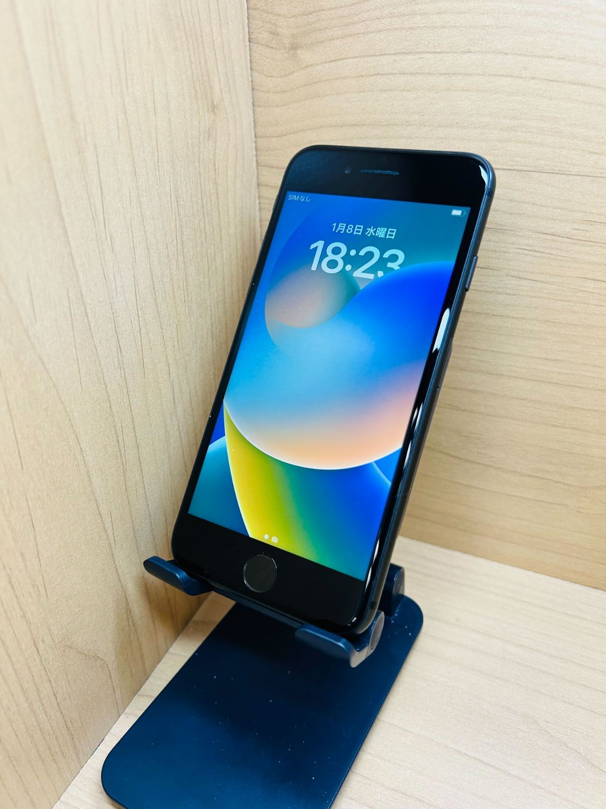 60398】【SIMロック解除済】iPhone 8 64GB au スペースグレイ (60398)