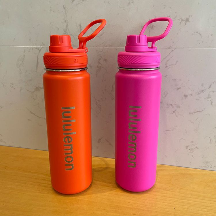 lululemon ルルレモン 水筒 タンブラー ロゴボトル 保冷 大容量 lululemon ルルレモン 水筒 タンブラー ロゴボトル 保冷 大容量