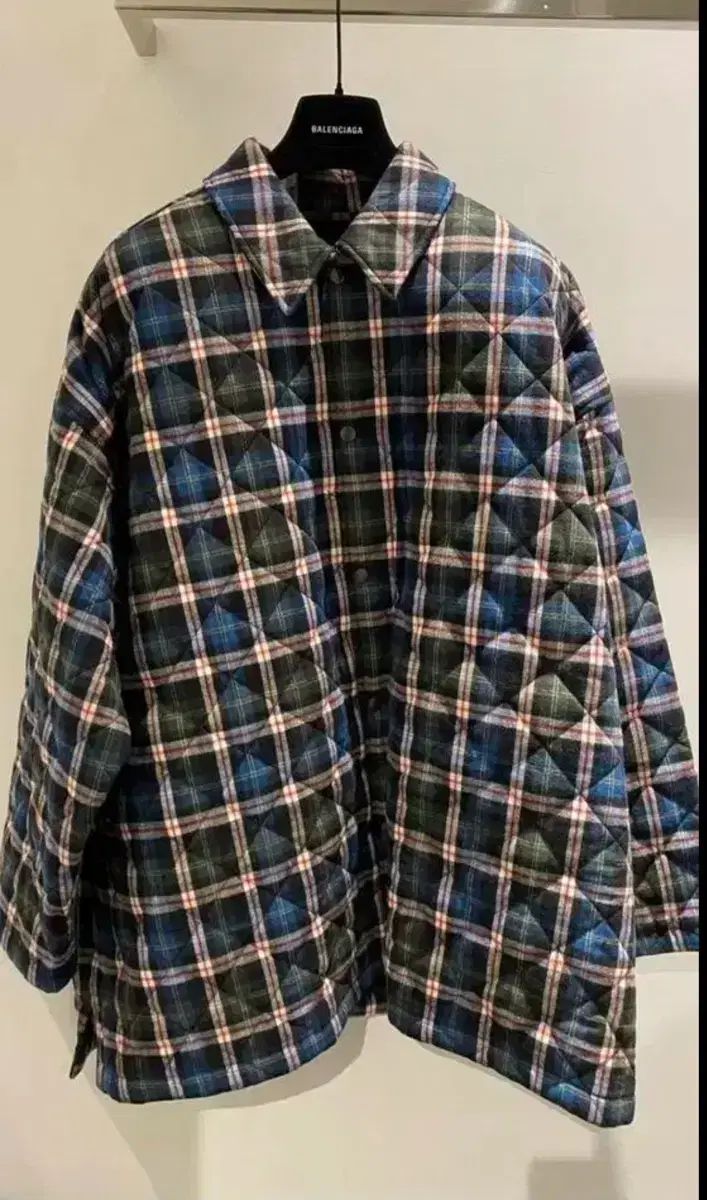 BALENCIAGA(バレンシアガ) シャツ ダウンジャケット 新品