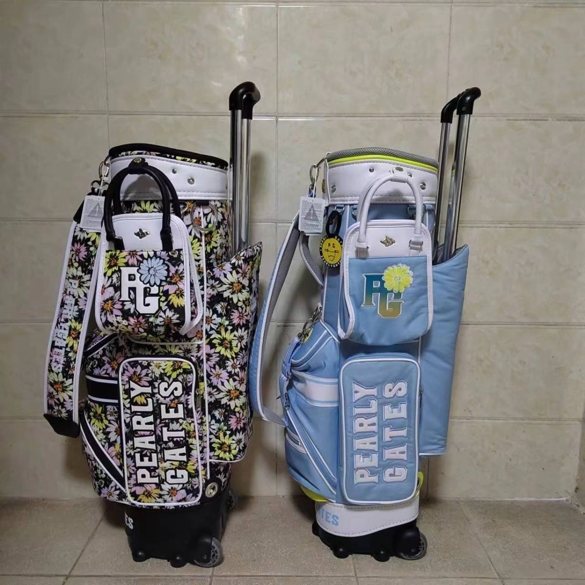 〈PEARLY GATES パーリーゲイツ〉スマイル 89ナンバリング刺繍 サークルプリント ジョガーパンツ ストレッチ素材 ゴルフパンツ ホワイト 4 再入荷WEB限定モデルPEARLY GATES SMILE SERIES