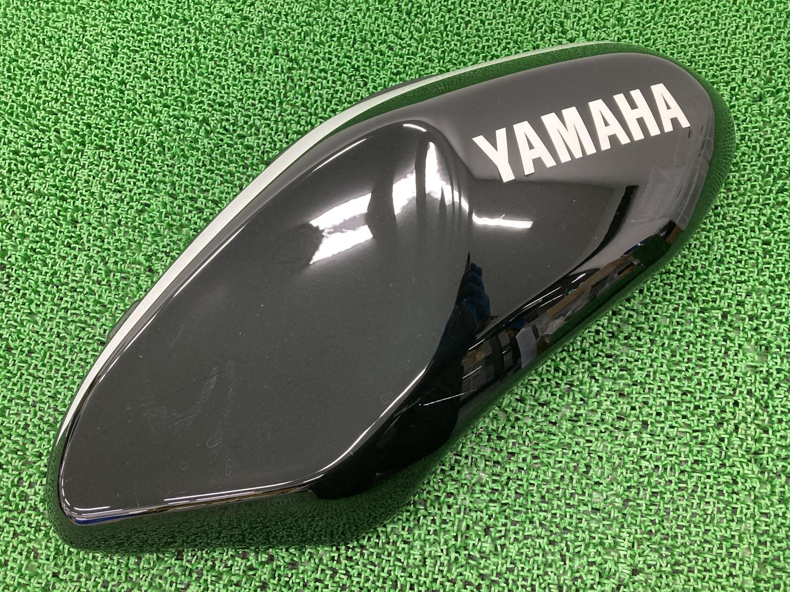 XSR900 タンクカバー 左 黒 ヤマハ 純正 中古 バイク 部品 RN46J B90 