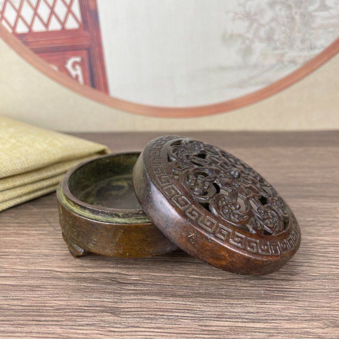 天青釉三足香炉 書道具 文房具 現代工芸品 美術品 装飾品 工芸品 宋汝窯天青釉蒔金刻字三足洗 書道具 文房具 現代工芸品 美術品