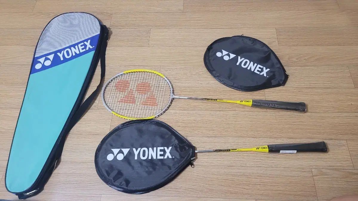 ヨネックス ( YONEX ) バドミントン ラケット 販売