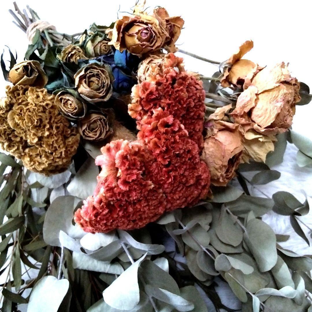 ドライフラワー☆スワッグ☆薔薇☆ケイトウ☆丸葉ユーカリ