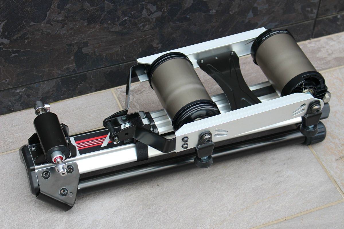 MINOURA】ミノウラ ハイブリッドローラー LiveRide FG220 【公式通販】