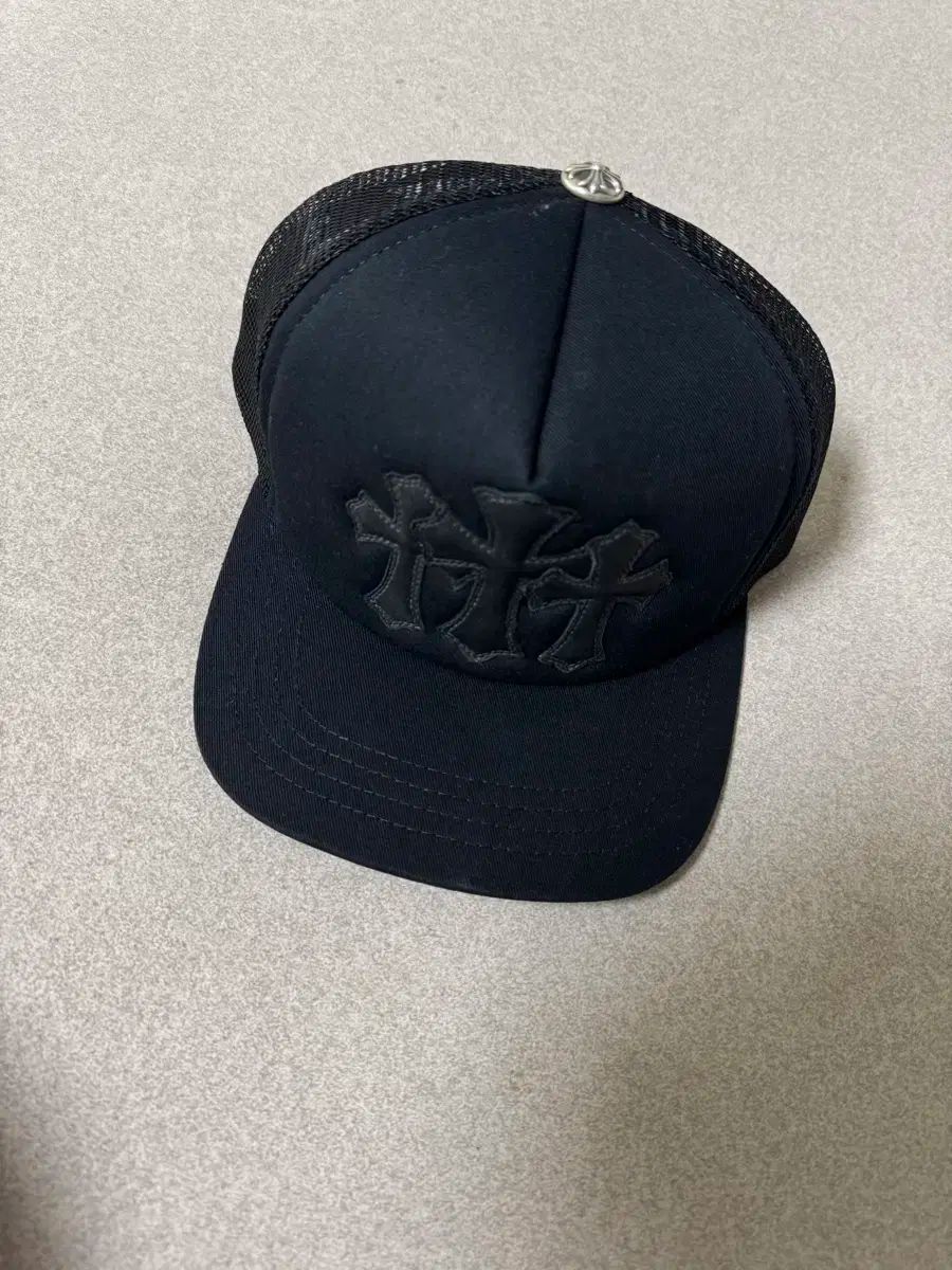 Chrome Hearts クロムハーツ トリプル クロス トラッカー