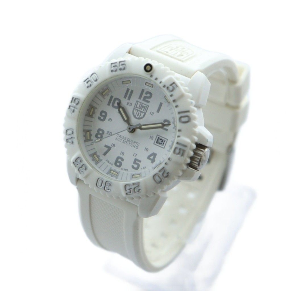Luminox ホワイト クォーツ時計 Luminox ホワイト クォーツ時計