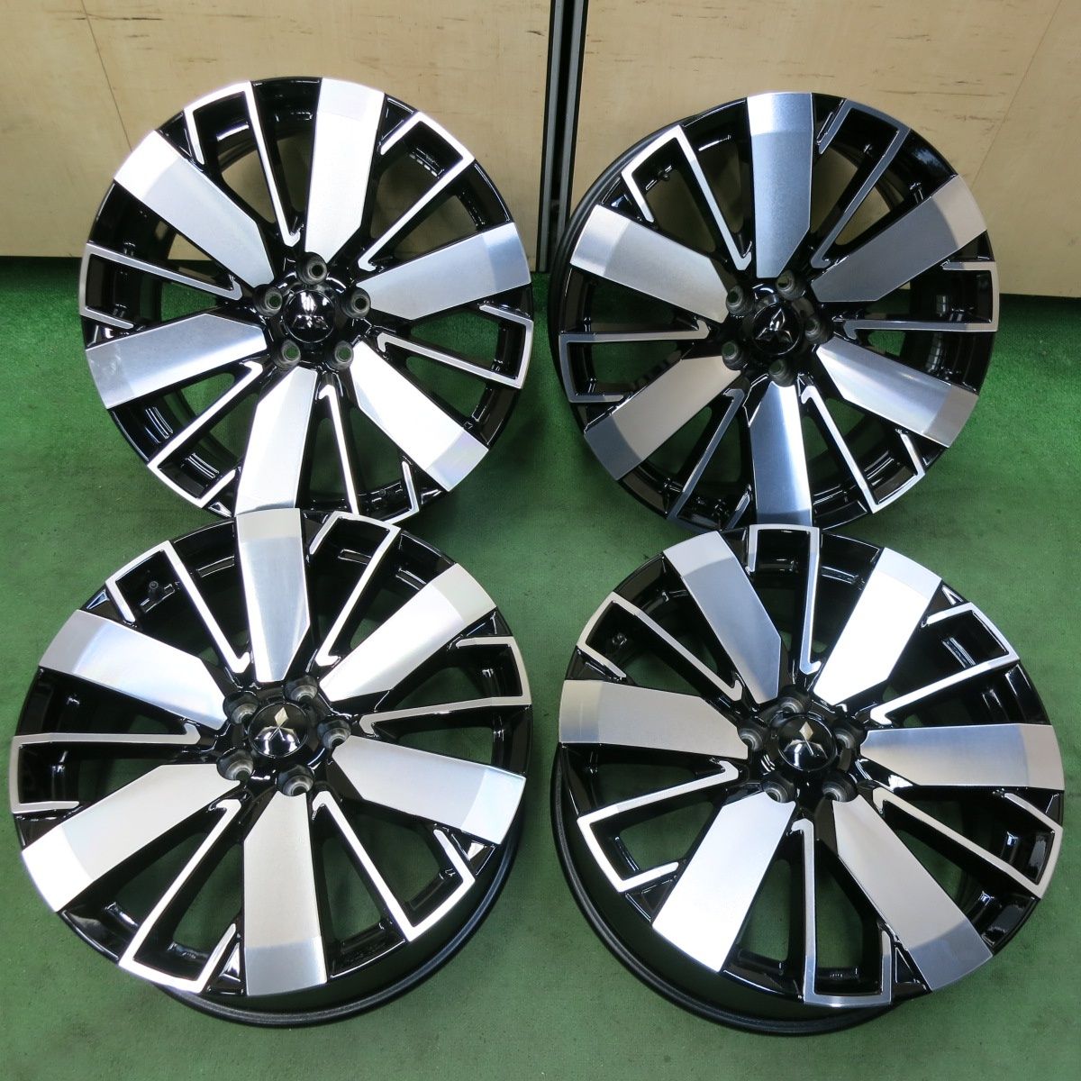 新車外し 三菱 GN0W アウトランダー PHEV 純正 ホイール 20インチ 20×8J PCD114.3|5H 5041801SYホ