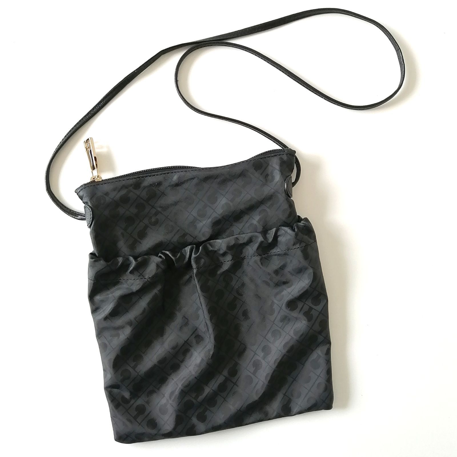 美品 ゲラルディーニ GHERARDINI ショルダーバッグ ポシェット 