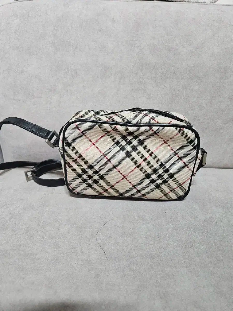 Burberry(バーバリー) ブルーラベル カメラバッグ バーバリーブルー