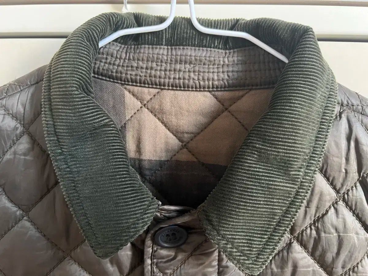 バーバリーキッズ キルティング ジャケット ブラウン