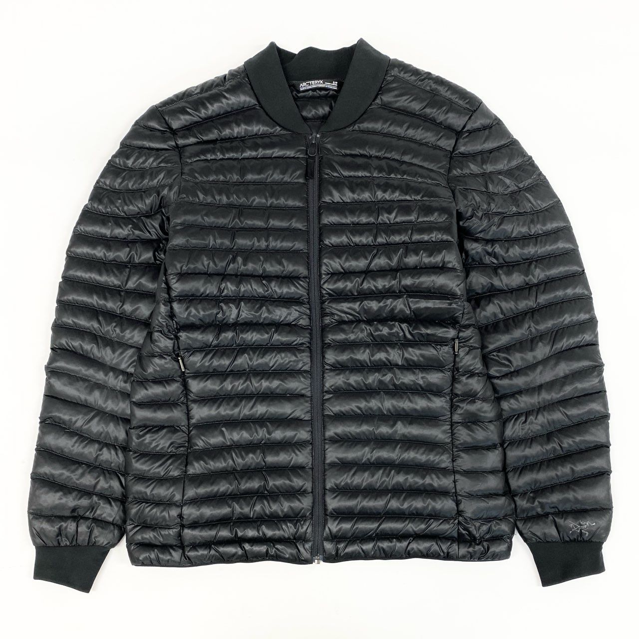 アークテリクス　ダウンジャケット　М　ブラック　新品タグ付き ARC'TERYX ブラックダウンジャケット S ARC'TERYX(アークテリクス