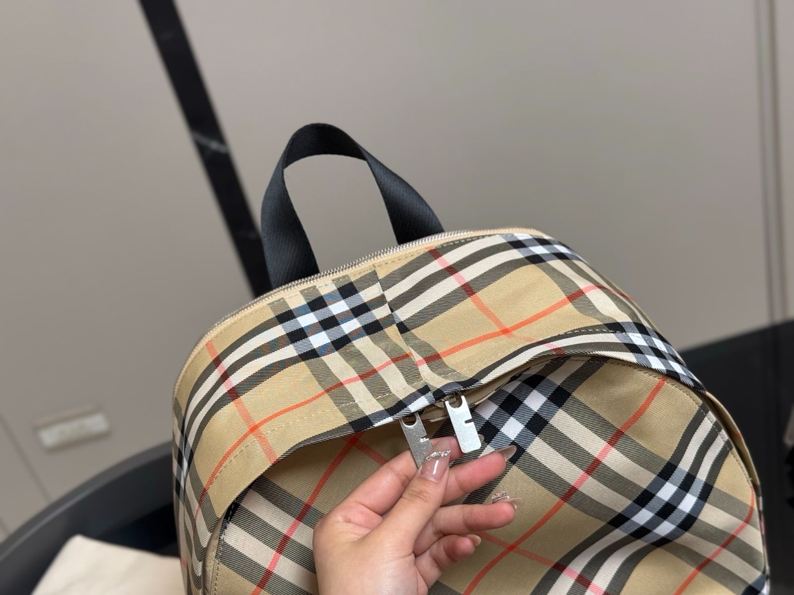 今日特価】Burberry バーバリー ダブルショルダーバッグ