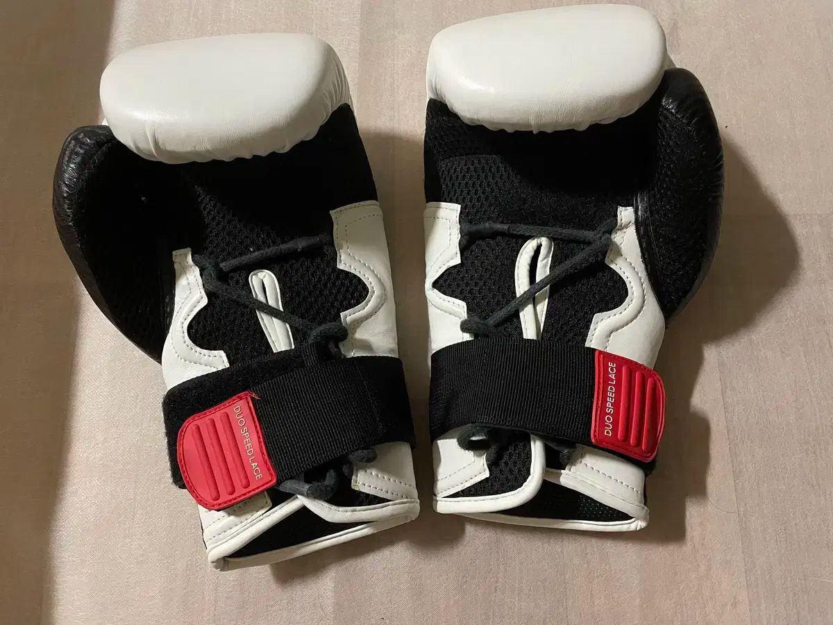 素朴な adidas アディダス ハイブリッド 250 ボクシング グローブ 10 オンス 絶対にお買得!