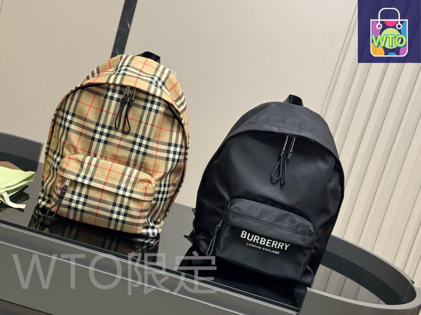 Burberry 8103066C2042 関税送料込 ☆関税込☆BURBERRY☆ロゴプリントメンズリュックサック☆正規品