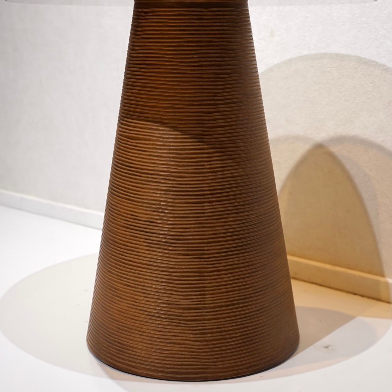 AbitaStyle アビタスタイル 遠藤照明 サイドテーブル ガラス円形天板 低 価格 通販家具・インテリア - AbitaStyle アビタスタイル 遠藤照明